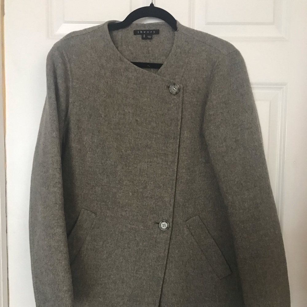 Theory wool gray coat size medium